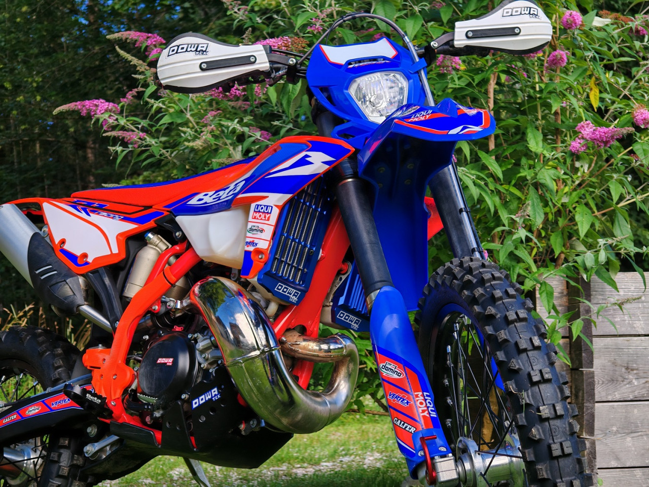 Beta300RacingYNeHsrhG3EzgS